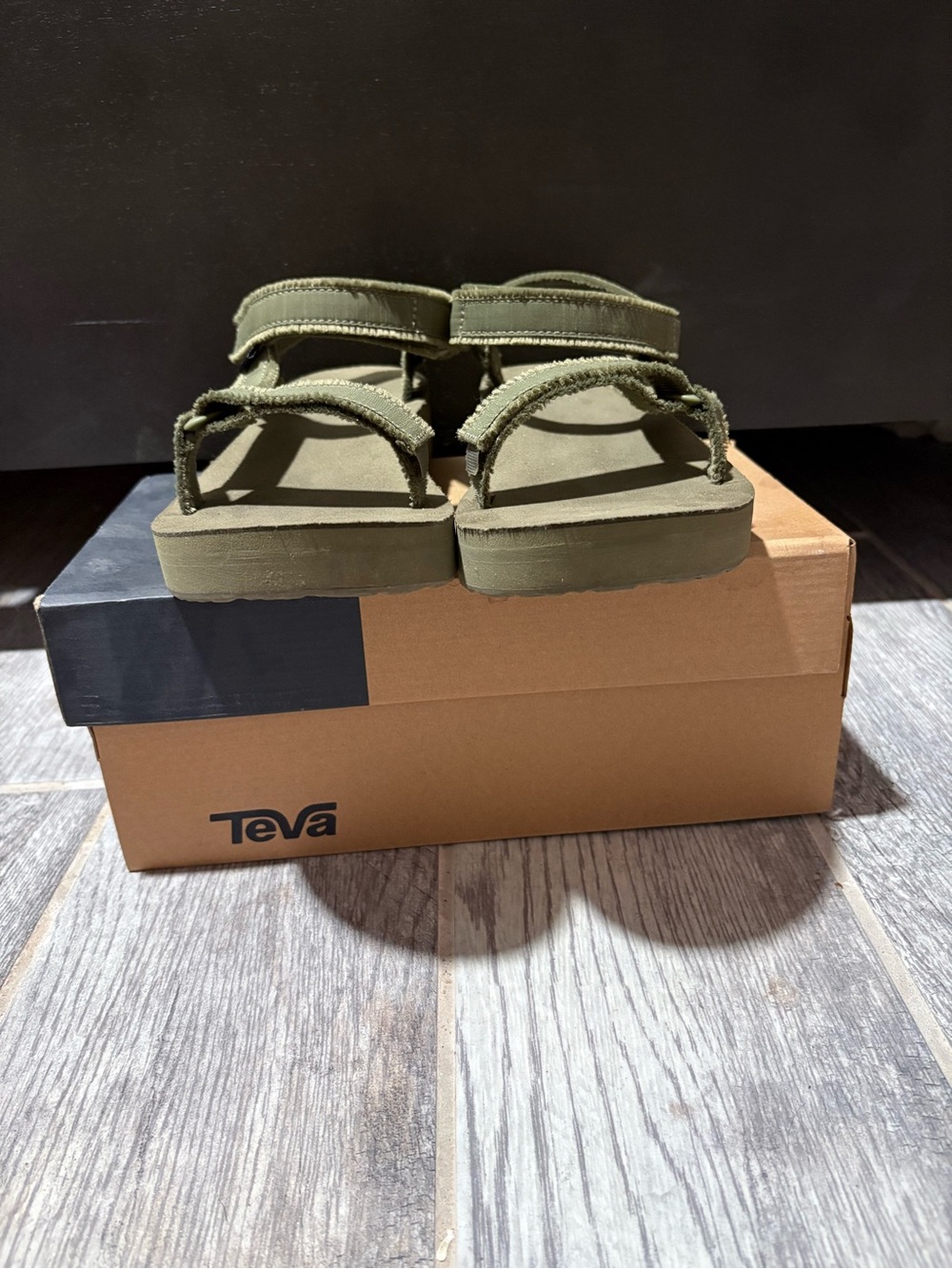 Teva Olive Utility Strap Sandals - Picture 3 of 8